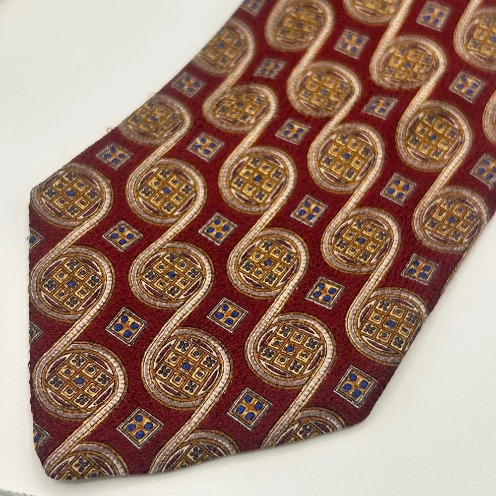 Valentino Cravatte Mens Silk Tie Burgundy Gold Geometric Medallion Made in Italy